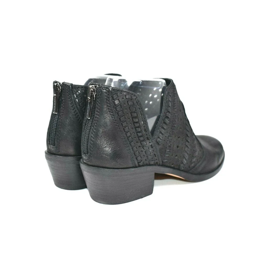 Vince Camuto vince camuto